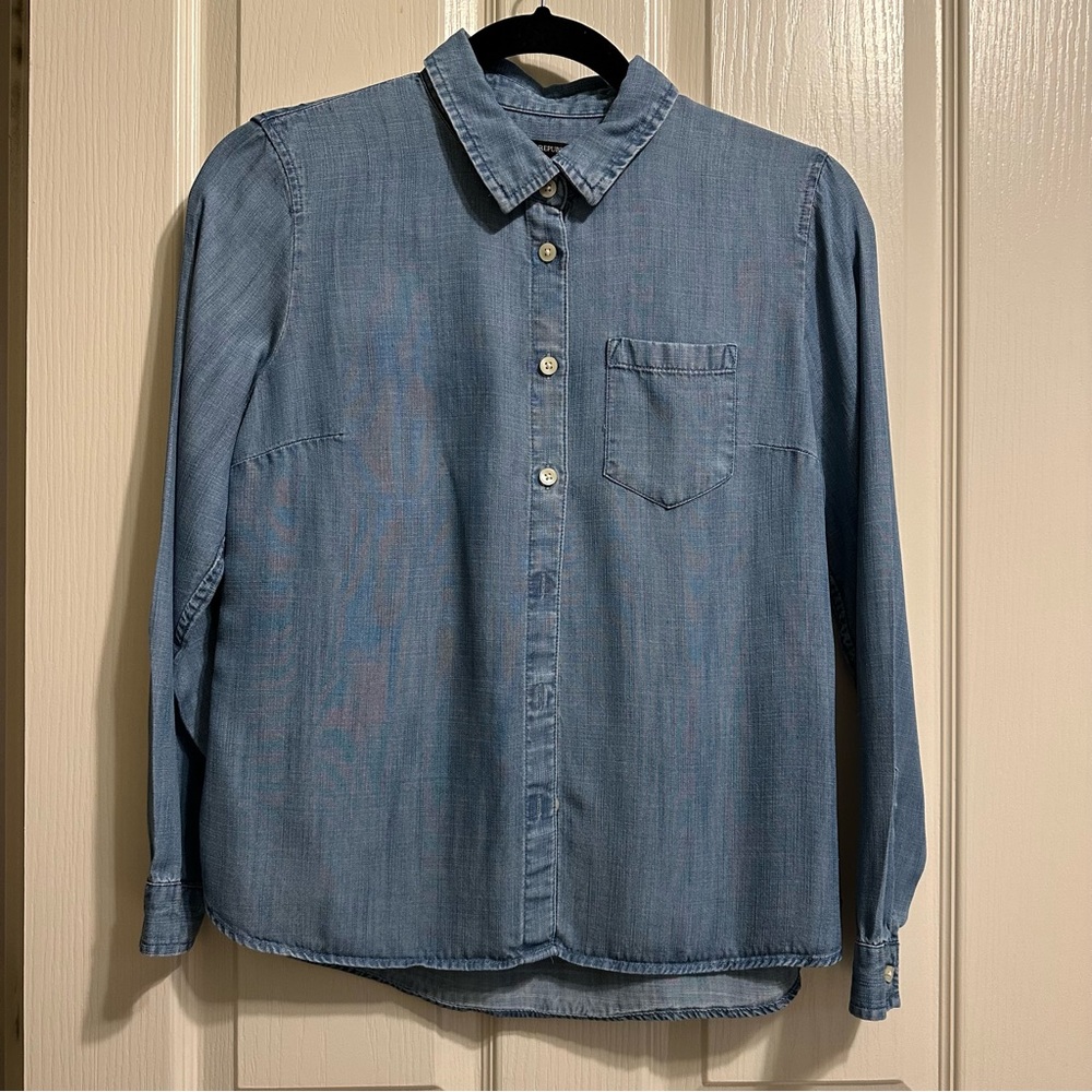 Banana Republic Chambray Button-Down
